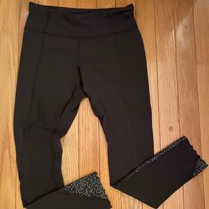 Lululemon Olive Green Leggings (4)